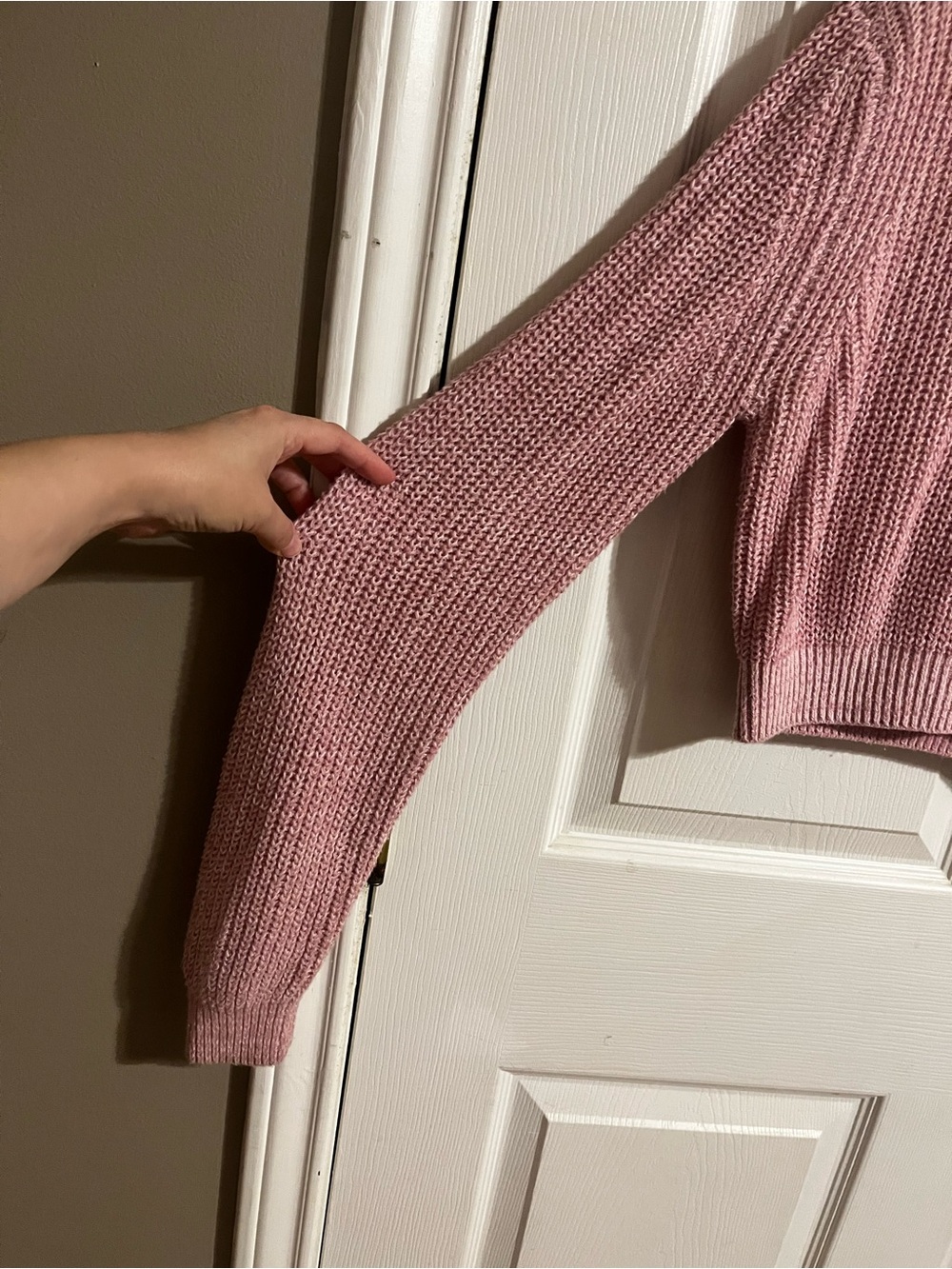Urban Outfitters | Pink Cropped Crewneck Sweater - Sz M - Picture 2 of 8